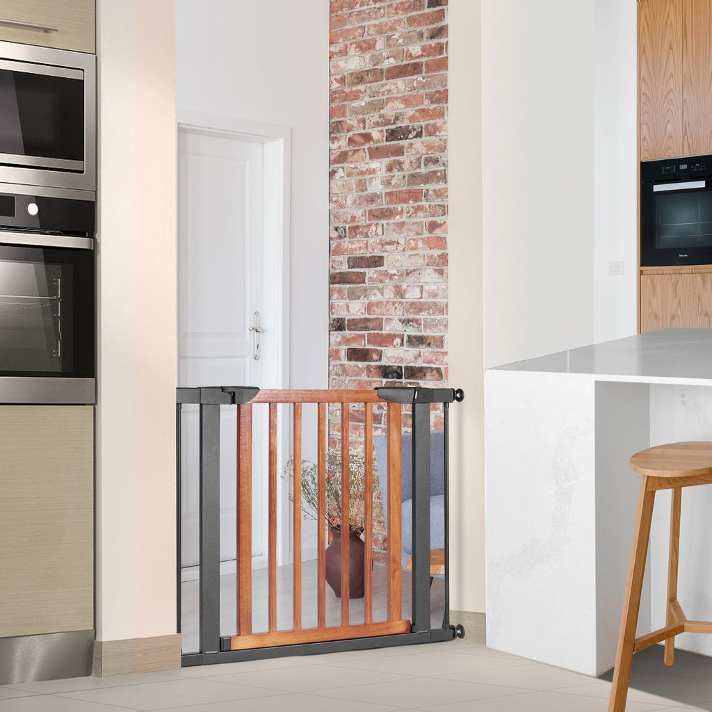 Extendable Safety Gate for Baby and Pet Brown
