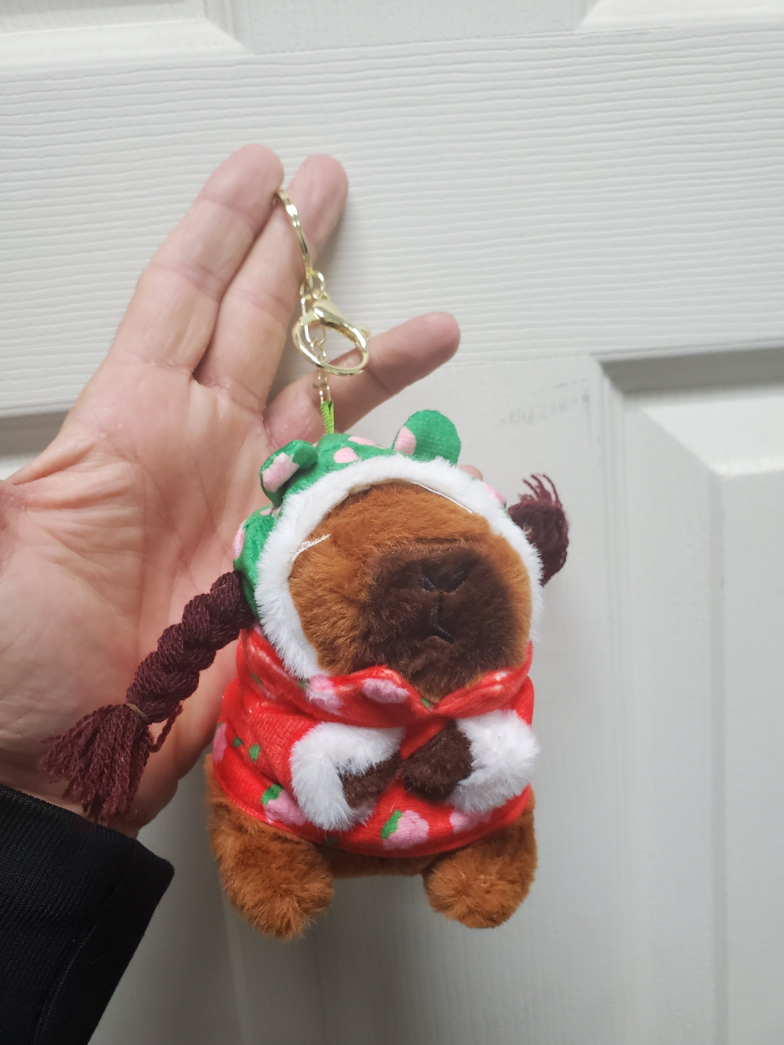 Capybara Stuffed Animals w/keychain Christmas