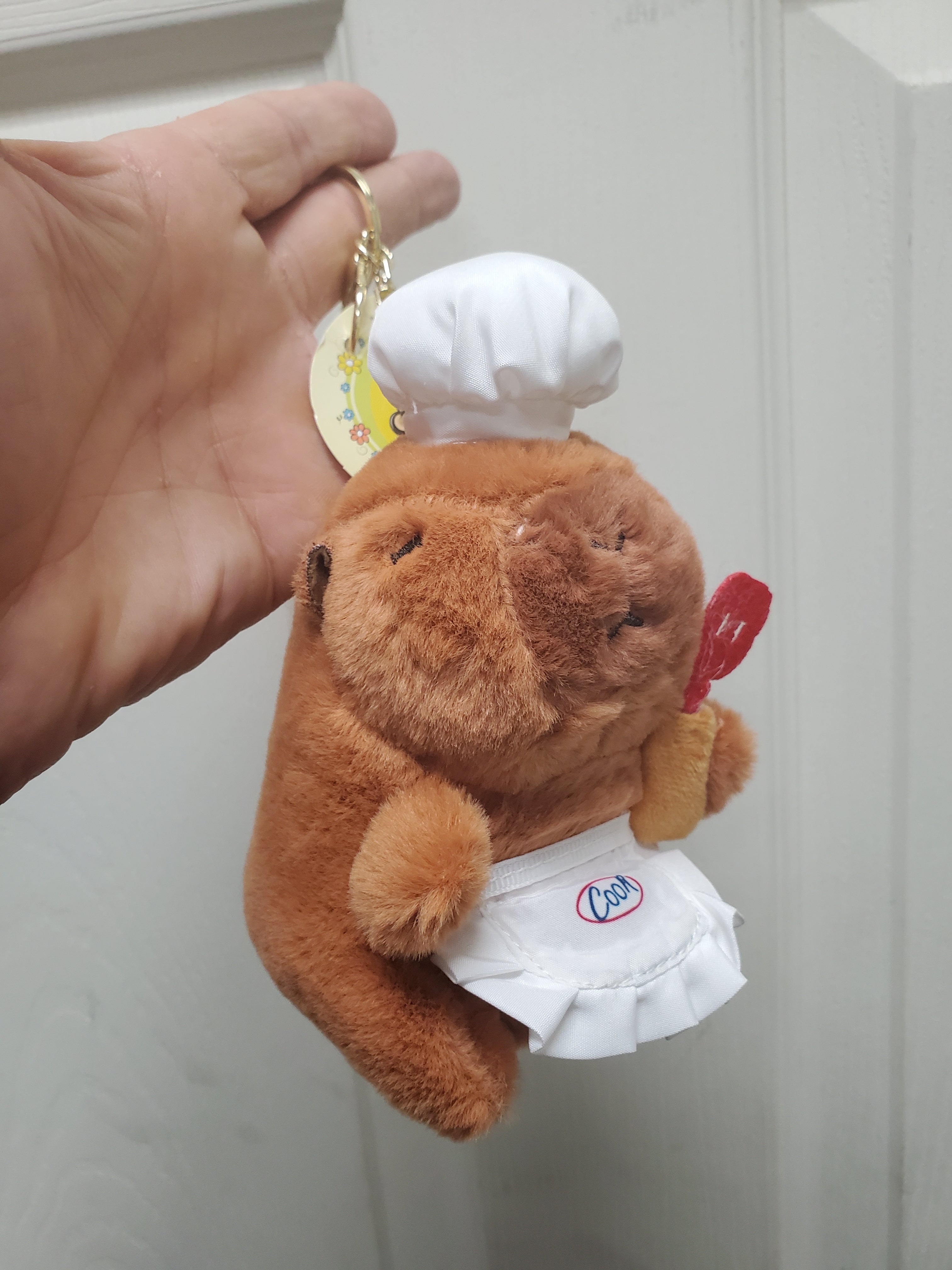 Capybara Stuffed Animals w/keychain Chef