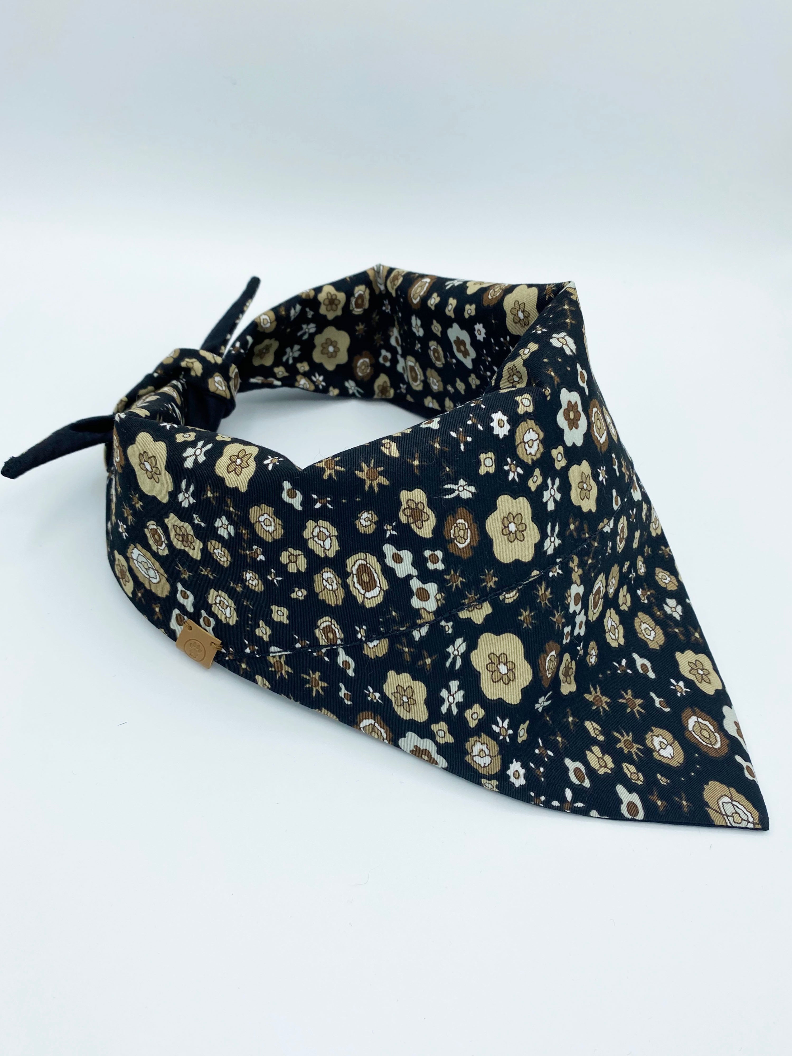 Avery' Reversible Pet Bandana Pet M L