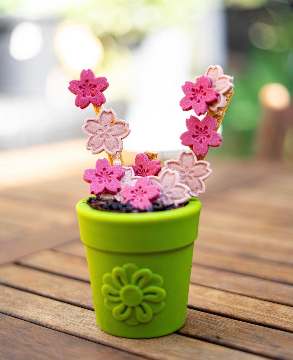 SodaPup Large Flower Pot Dog Treat Dispenser – USA-Made Natural Rubber | 3 Colors