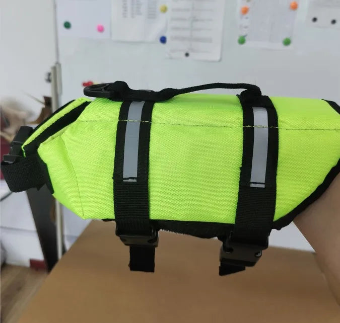 Reflective Adjustable Dog Life Jacket Safety Vest for Large Dogs, Enhanced Buoyancy for Swimming, Surfing and Boating green