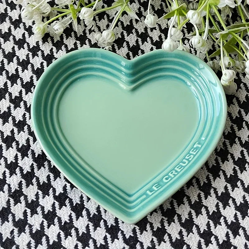 Heart-Shaped Ceramic Pet Bowl 12 cm (4.7 in) – Wide Anti-Vomiting Design for Small Cats & Dogs 1PC-green 4.72inch