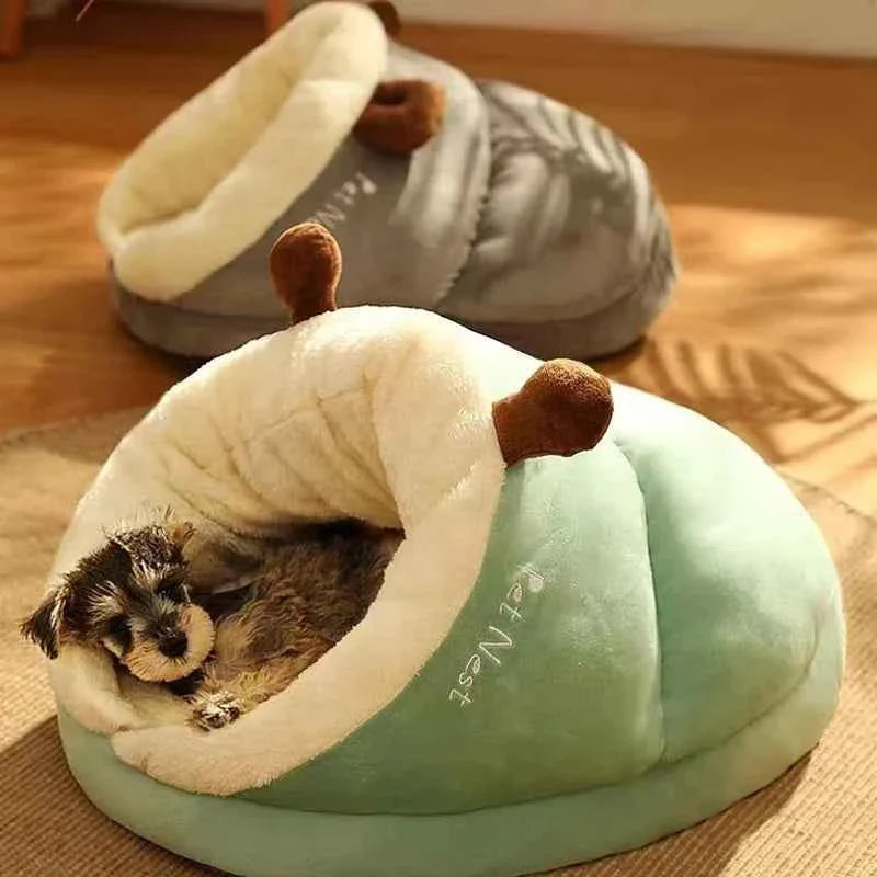 Cute Slippers Shaped Dog Bed (Up to 23.6 in) - Warm Breathable Small Dog Kennel