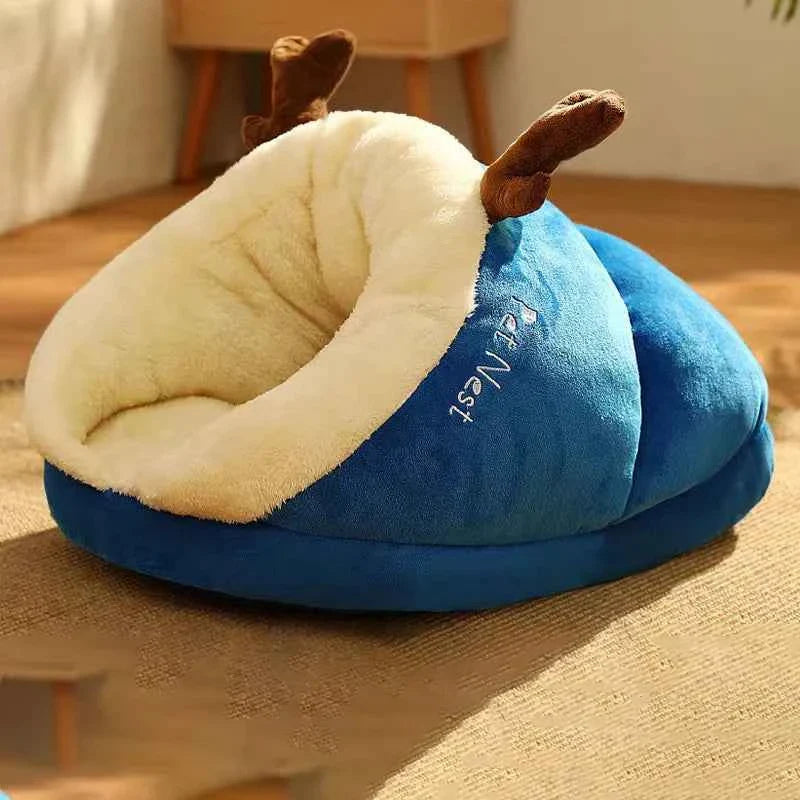 Cute Slippers Shaped Dog Bed (Up to 23.6 in) - Warm Breathable Small Dog Kennel Blue