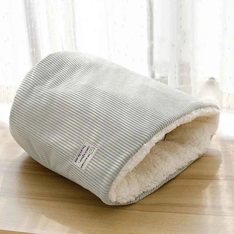 Soft Velvet Fabric Cat/Dog Bed (Up to 18.1 in) - Winter Warm Sleeping Bag Pet House Light Green