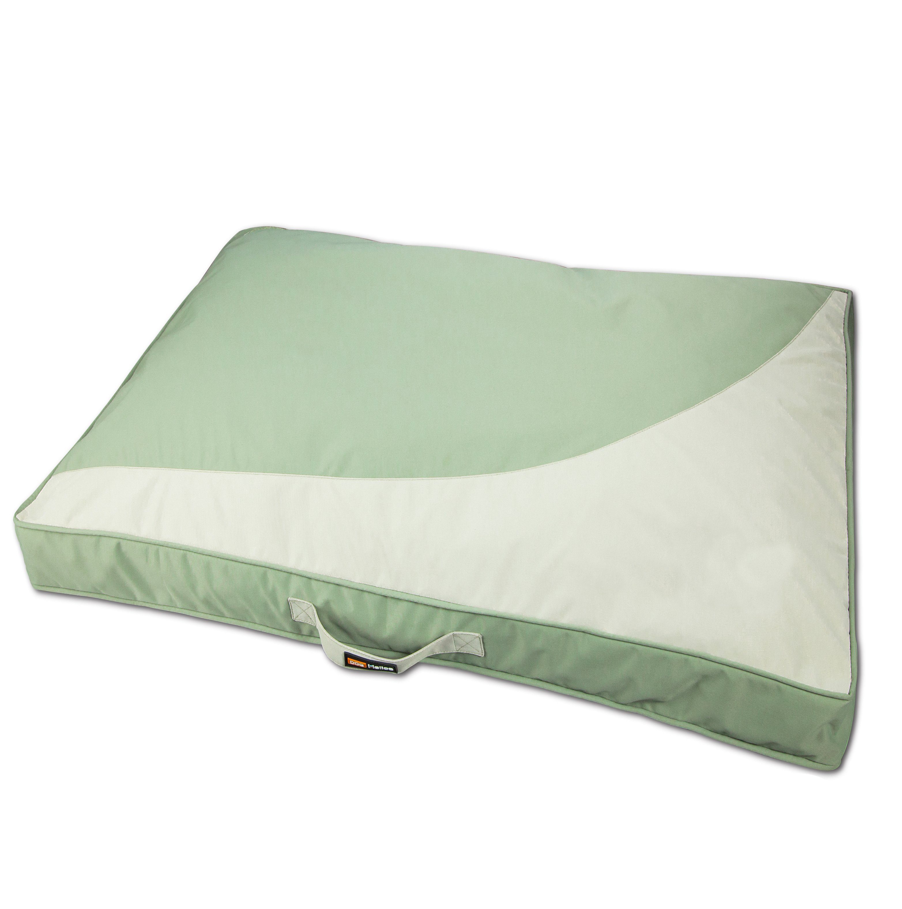Dog Helios 'Immortal-Trek' Waterproof Rectangular Travel Dog Bed Mat